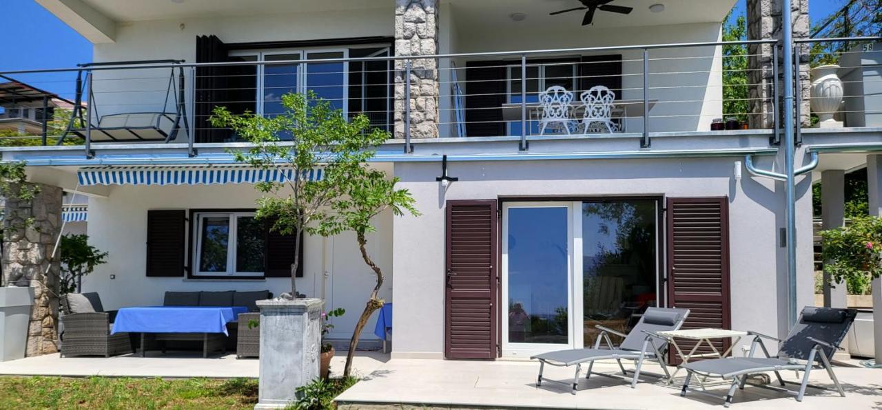 Apartments Amadea Novi Vinodolski Exterior photo